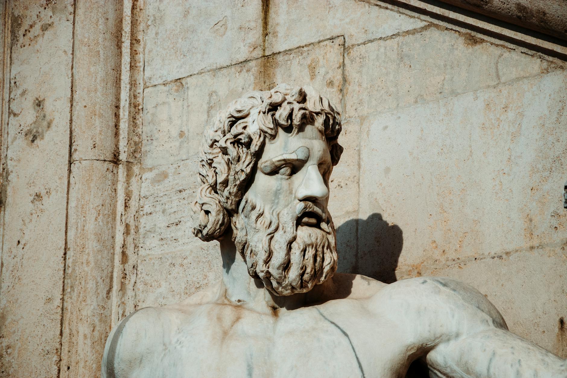 zeus138